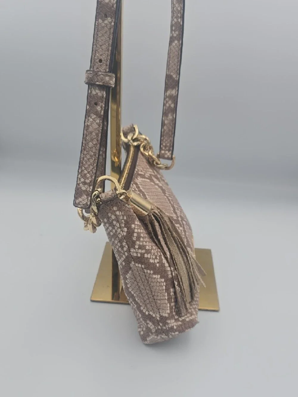 Michael Kors Dark Pink Taupe Snake-Print Small Crossbody W/ Gold & Tassle (EUC)✨